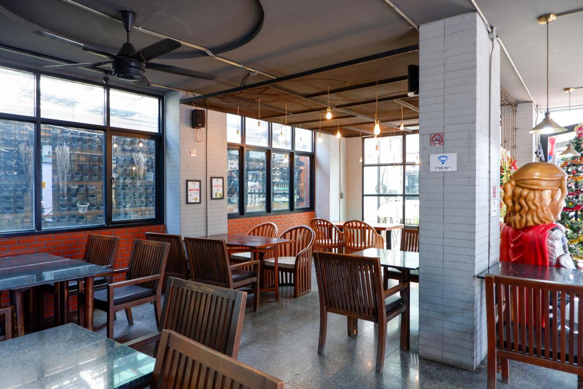 18 Coins Budget Hotel Pattaya Ngoại thất bức ảnh