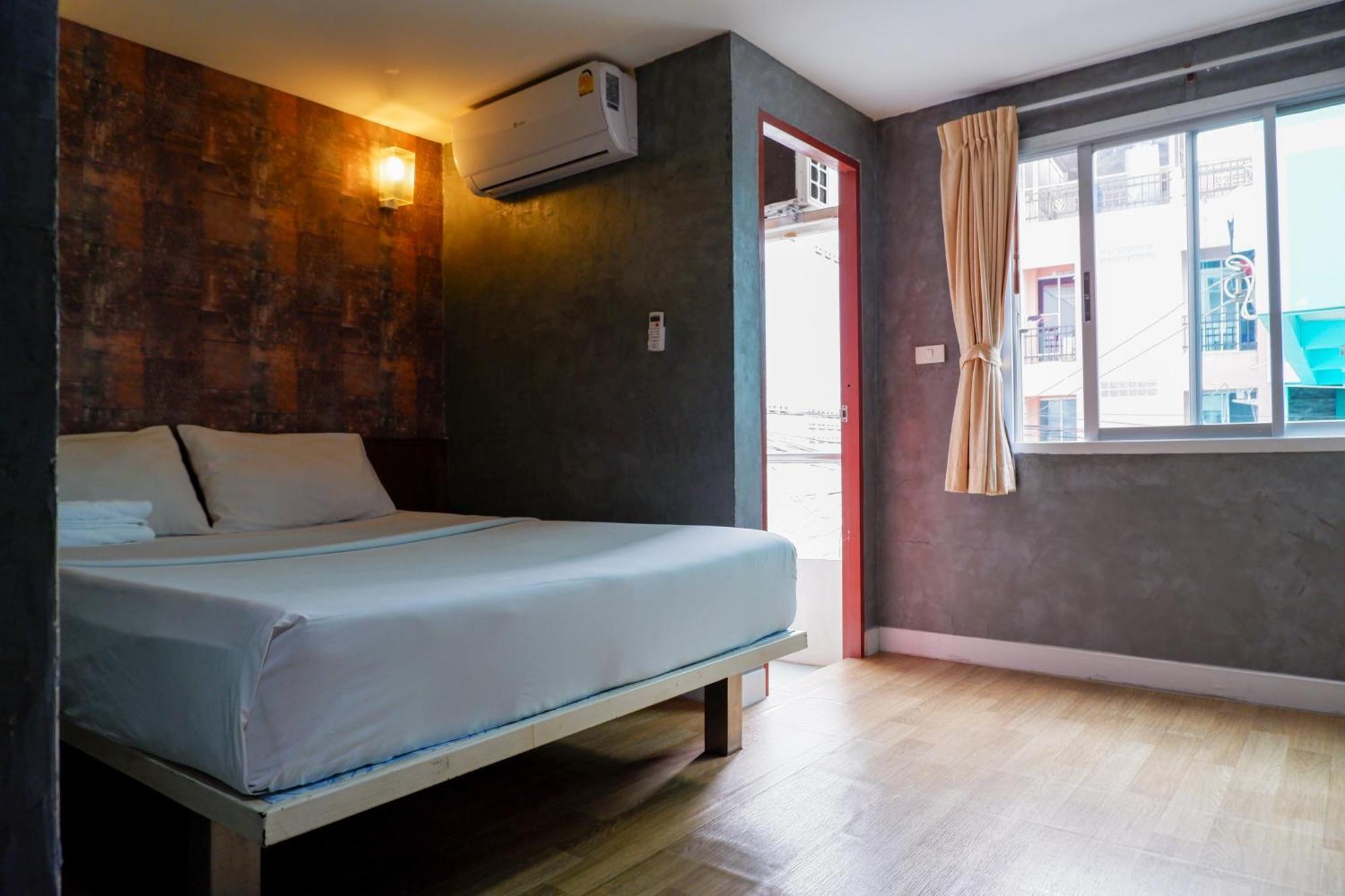 18 Coins Budget Hotel Pattaya Ngoại thất bức ảnh