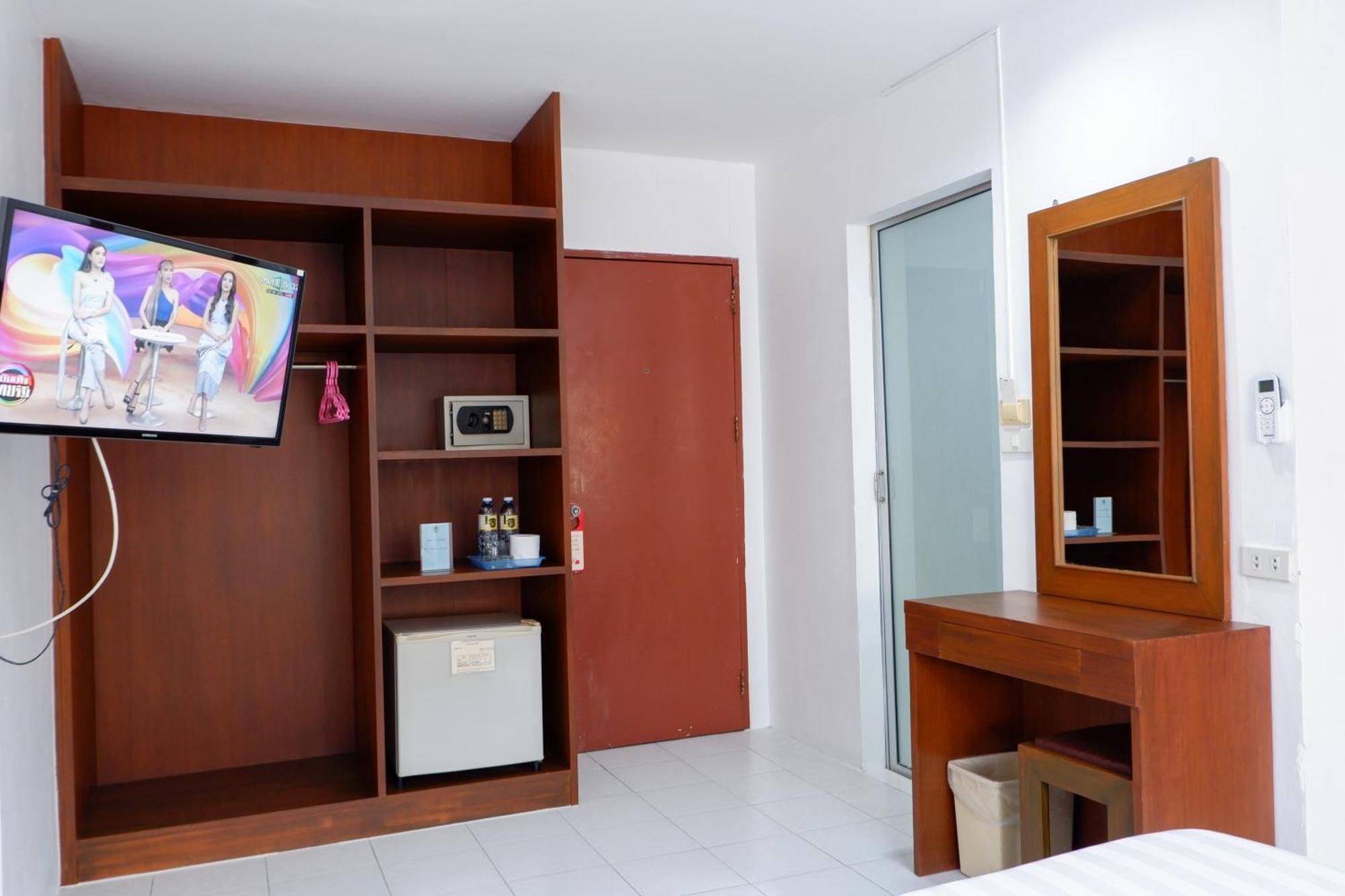 18 Coins Budget Hotel Pattaya Ngoại thất bức ảnh