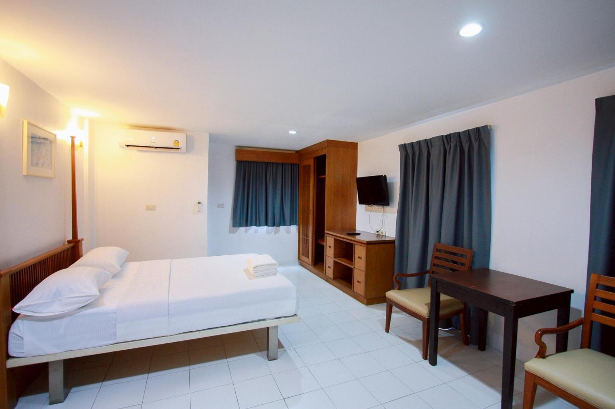 18 Coins Budget Hotel Pattaya Ngoại thất bức ảnh