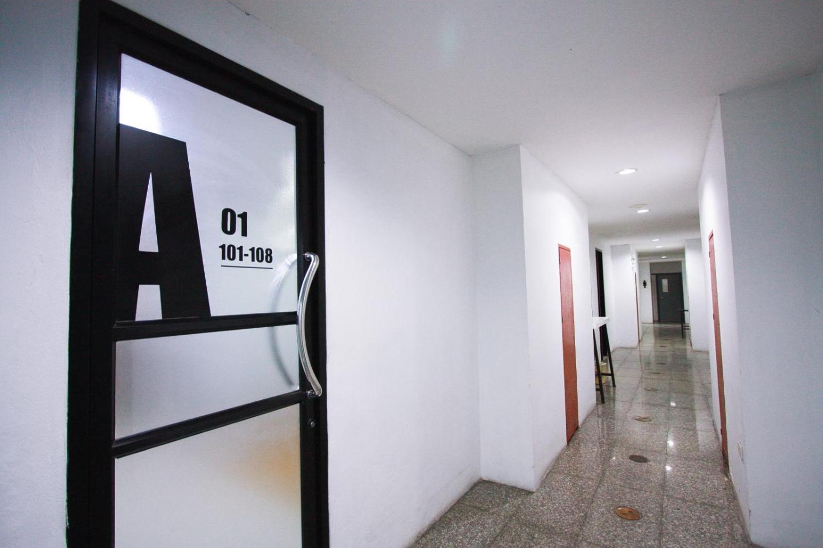 18 Coins Budget Hotel Pattaya Phòng bức ảnh